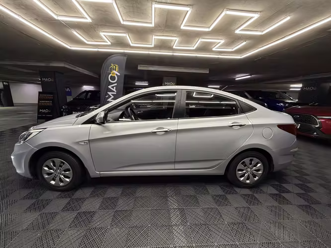 Hyundai Accent 2016 1.4 GL Automático