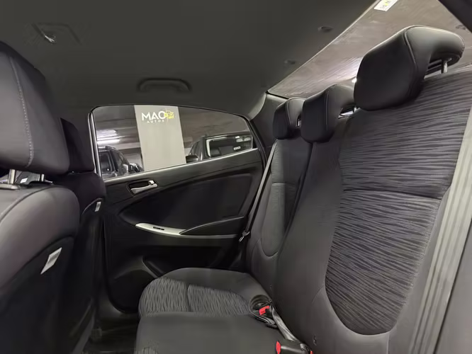 Hyundai Accent 2016 1.4 GL Automático