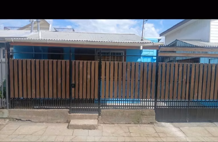 SE VENDE CASA EN CHILLAN.