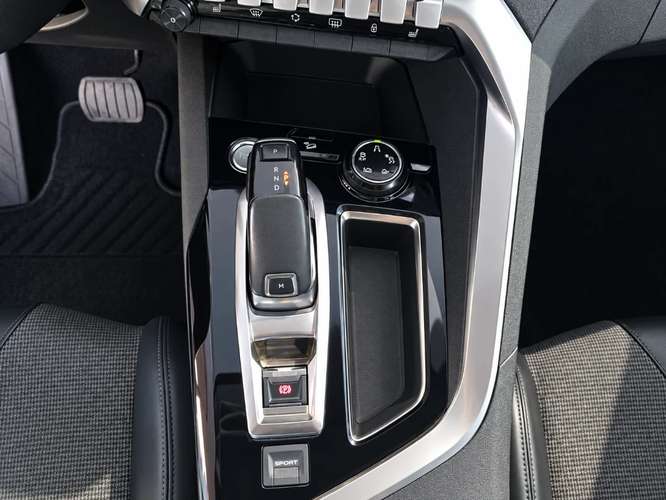 Peugeot 3008 1.6 ALLURE THP 165HP E6 AT 2018 - Imagen 11