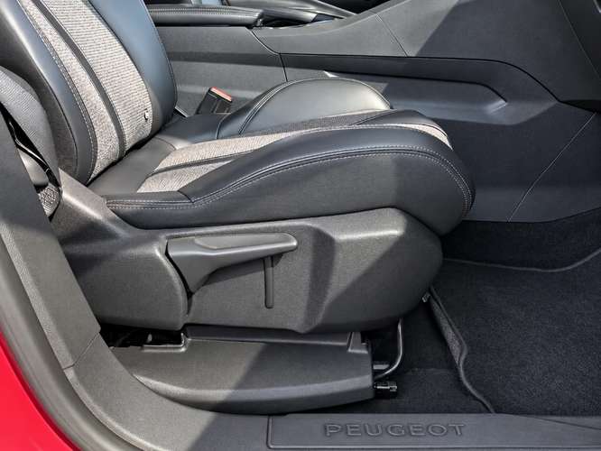 Peugeot 3008 1.6 ALLURE THP 165HP E6 AT 2018 - Imagen 15