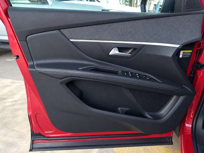 Peugeot 3008 1.6 ALLURE THP 165HP E6 AT 2018 - Imagen 12