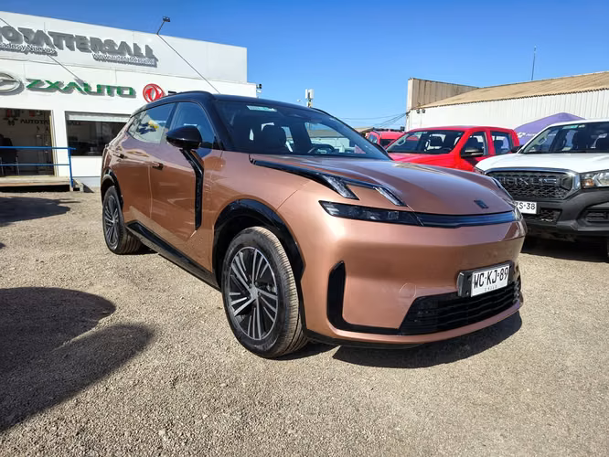 LYNK&CO 08 2027