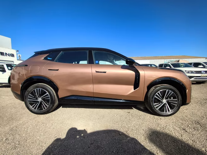 LYNK&CO 08 2027