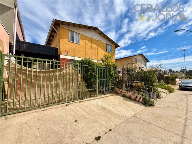 Casa en venta de 2 dorm. en Villa Alemana