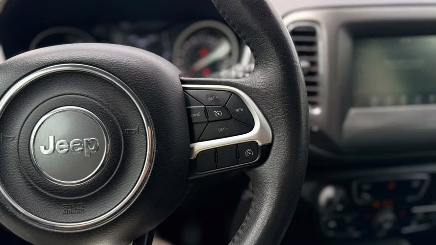 JEEP COMPASS SPORT 2.4 MT (2018) - Imagen 19