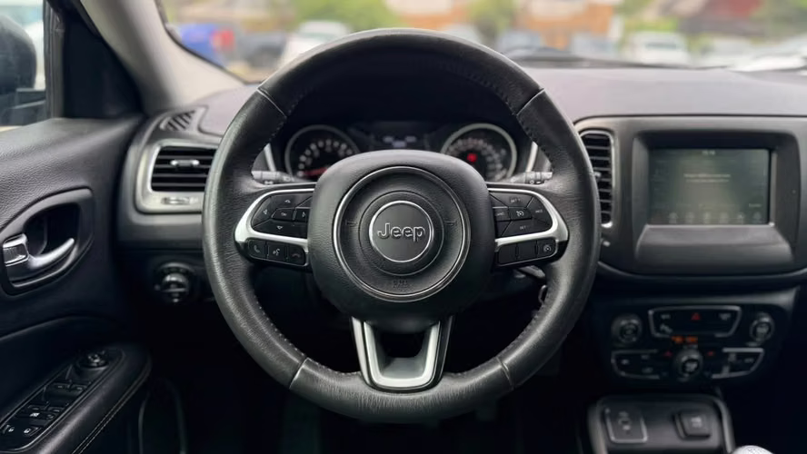JEEP COMPASS SPORT 2.4 MT (2018) - Imagen 8