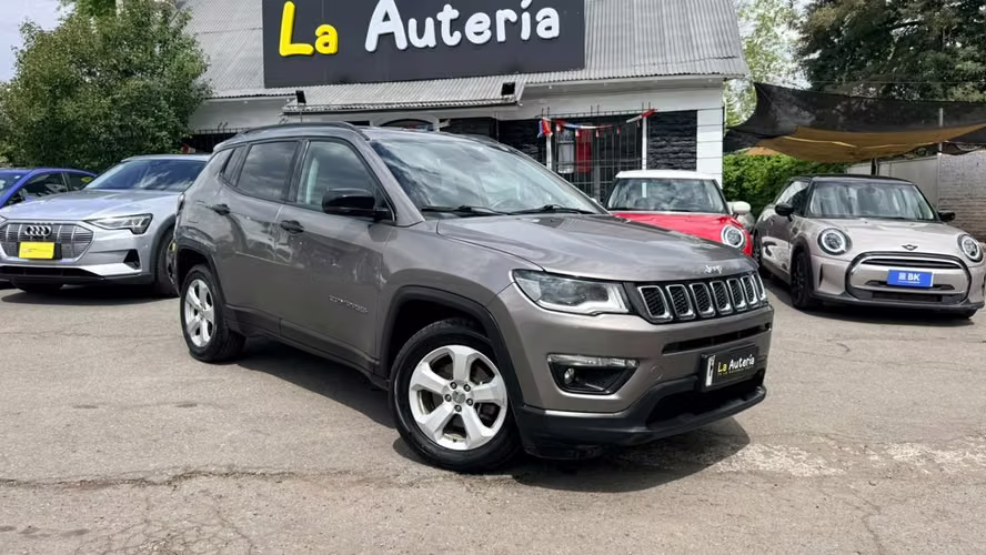 JEEP COMPASS SPORT 2.4 MT (2018) - Imagen 2