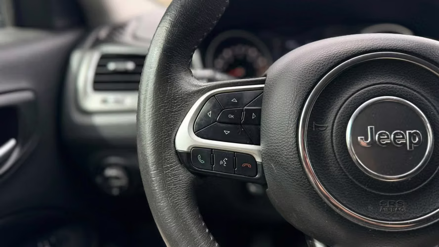 JEEP COMPASS SPORT 2.4 MT (2018) - Imagen 18