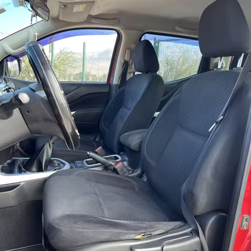 Nissan NP 300 2017 Unico dueño - Imagen 9