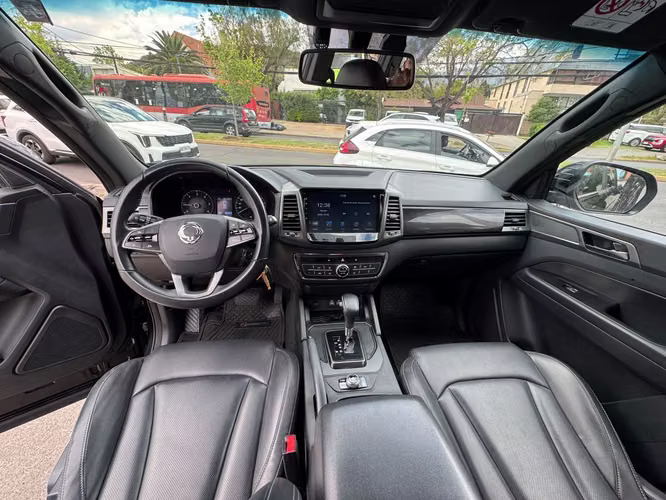 SSANGYONG MUSSO DIESEL 2.2 AUTOMATICA 4X4 SOLO 32.000 KM MANTENCIONES EN LA MARCA VER EN LAS CONDES 2023