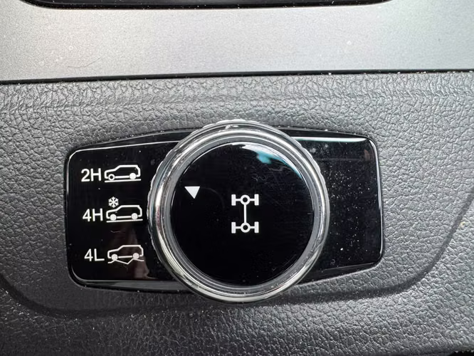 SSANGYONG MUSSO DIESEL 2.2 AUTOMATICA 4X4 SOLO 32.000 KM MANTENCIONES EN LA MARCA VER EN LAS CONDES 2023