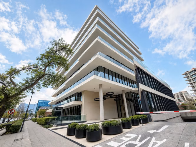 OFICINA EN ARRIENDO  Edificio NC 3445 · Nueva Costanera · Vitacura