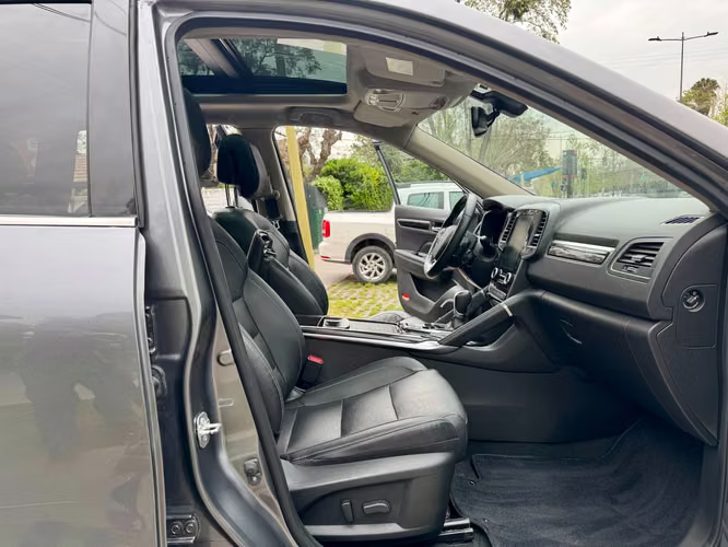 RENAULT KOLEOS PRIVILEGE 2.5 AUT FULL CUERO TECHO CARPLAY CAMARA UNICO DUENO VER EN LAS CONDES 2019