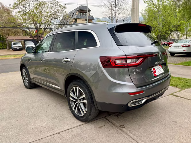 RENAULT KOLEOS PRIVILEGE 2.5 AUT FULL CUERO TECHO CARPLAY CAMARA UNICO DUENO VER EN LAS CONDES 2019