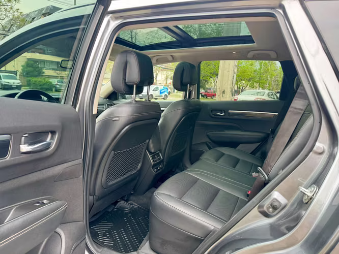 RENAULT KOLEOS PRIVILEGE 2.5 AUT FULL CUERO TECHO CARPLAY CAMARA UNICO DUENO VER EN LAS CONDES 2019