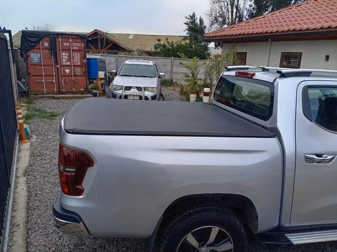 Vendo camioneta peugeot Landtrek 2023 AUTOMÁTICA al día