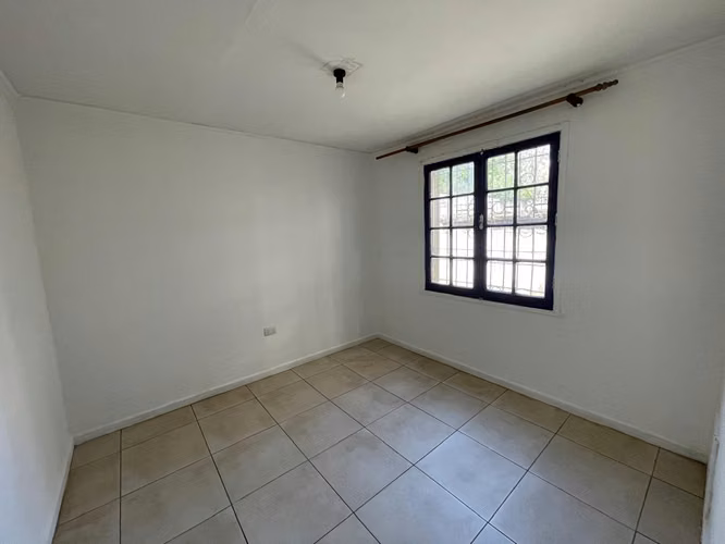 Casa con estacionamiento en Macul - Imagen 10