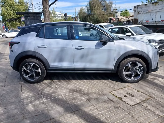 LYNK&CO 06 2027 - Imagen 4