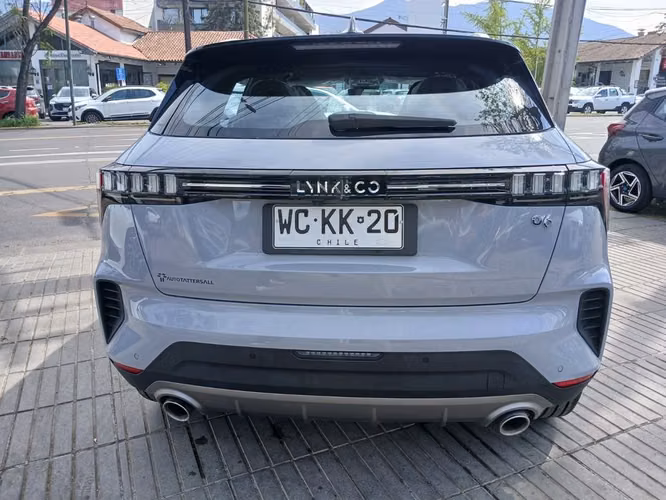 LYNK&CO 06 2027 - Imagen 7