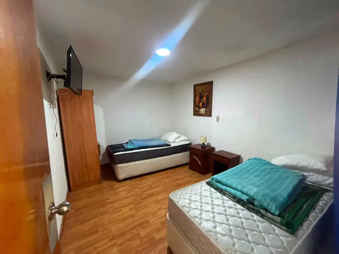 HOTEL PARA 40 PERSONAS (184868)