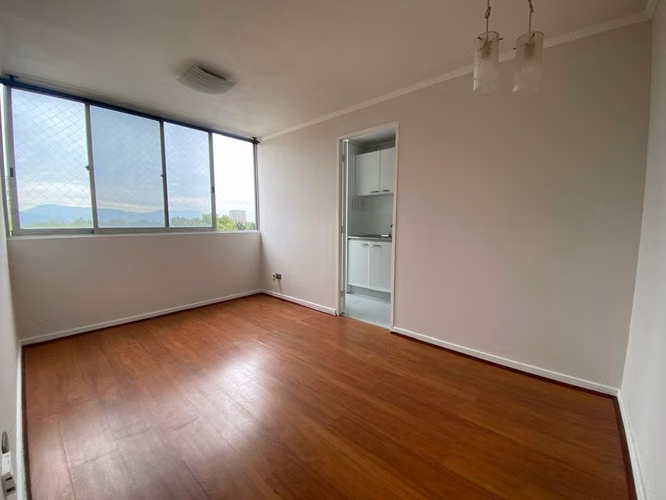 Se Vende  Acogedor Depto 2d, 1b  Lo Ovallle 1231 ,San Miguel