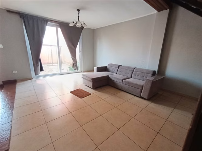 Casa en Venta en Calle Sucre, Ñuñoa. 4D2B - Imagen 3