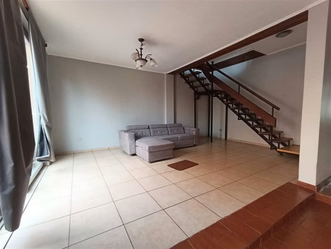 Casa en Venta en Calle Sucre, Ñuñoa. 4D2B - Imagen 4