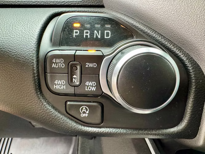 RAM 1500 BIG HORN 3.6 AUT 4X4 HIBRIDO DESCUENTA IVA VER EN LAS CONDES 2022