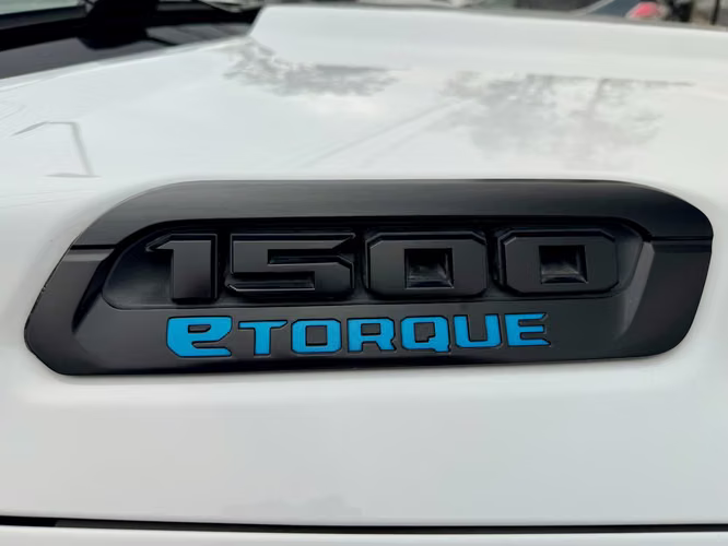RAM 1500 BIG HORN 3.6 AUT 4X4 HIBRIDO DESCUENTA IVA VER EN LAS CONDES 2022