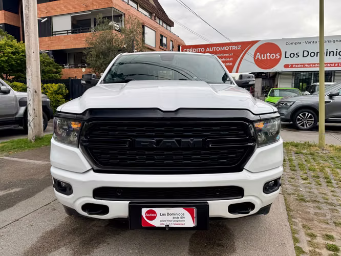 RAM 1500 BIG HORN 3.6 AUT 4X4 HIBRIDO DESCUENTA IVA VER EN LAS CONDES 2022