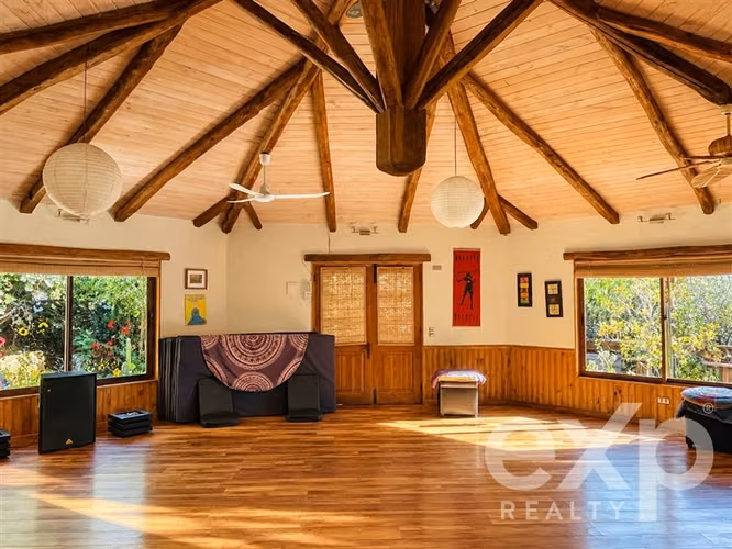 Parcela Con 3 construcciones en la naturaleza de Barnechea - Imagen 24