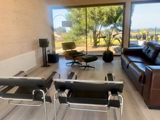 Moderna De Amplios Espacios Y Jardines Piscina Temperada - Imagen 6