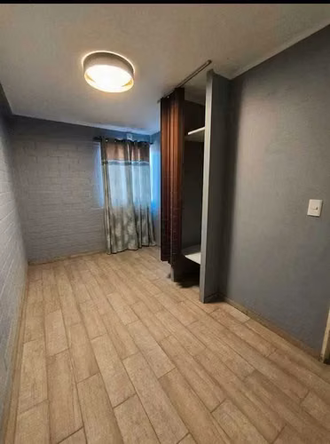 Moderna y Céntrica Casa para Invertir (184880) - Imagen 11