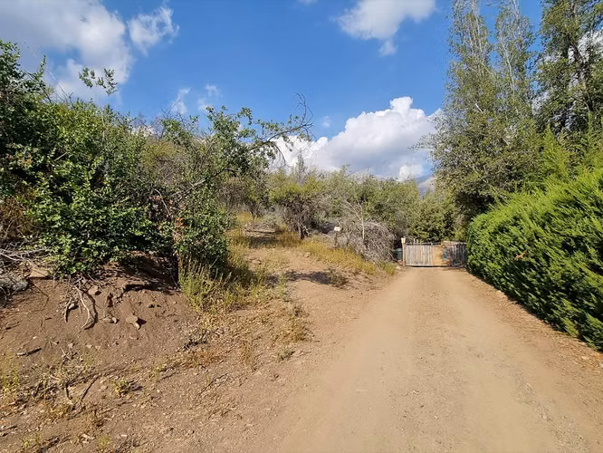 PARCELA DE 5.760 M² CON DERECHOS DE AGUA Y VISTA A LA CORDILLERA – SAN ESTEBAN