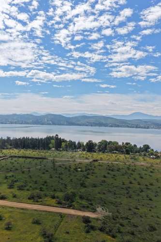 Alma Rapel, acceso al lago con marina y luz eléctr
