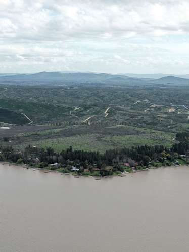 Alma Rapel, acceso al lago con marina y luz eléctr