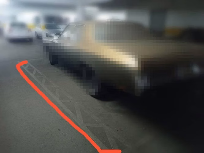 Se vende estacionamiento