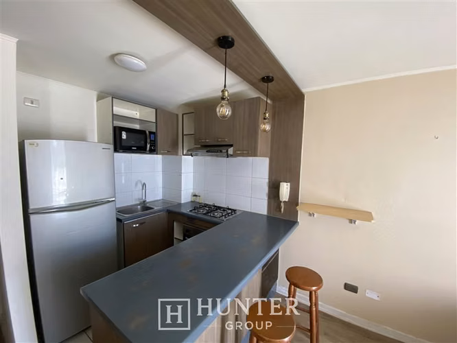 Arriendo Depto 1D 1B Semi Amoblado Metro Rodrigo de Araya - Imagen 2
