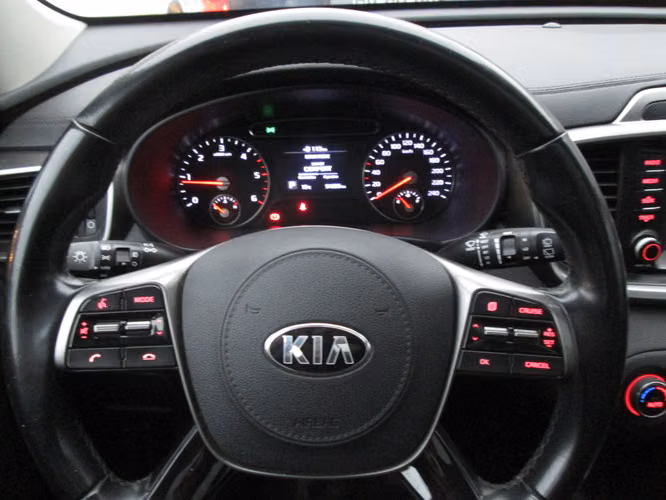 KIA SORENTO EX 2.2 DIESEL AUTOMATICO - Imagen 11