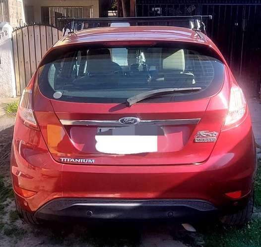 Se vende auto por renovación, único dueño, con todo al día