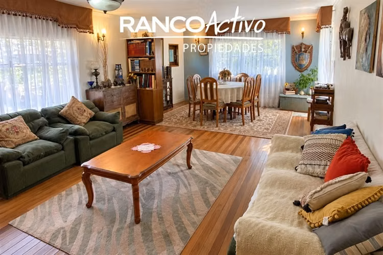 Casa en venta con gran terreno de 3 dorm. en Chiguayante