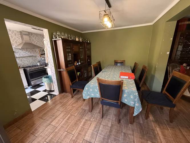 Casa 7 dormitorios, 3 baños, 206 m2 útiles - Imagen 6