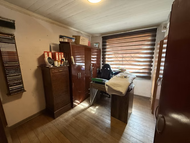 Casa 7 dormitorios, 3 baños, 206 m2 útiles - Imagen 11