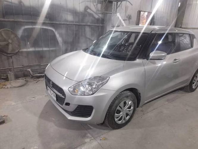 Auto susuki - Imagen 3
