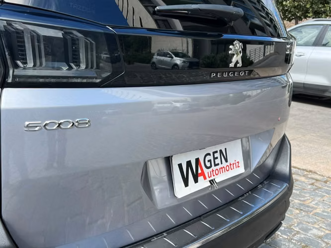 PEUGEOT 5008 ALLURE BLUE HDI 1.5 AT 2024 - Imagen 7