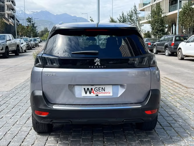 PEUGEOT 5008 ALLURE BLUE HDI 1.5 AT 2024 - Imagen 5