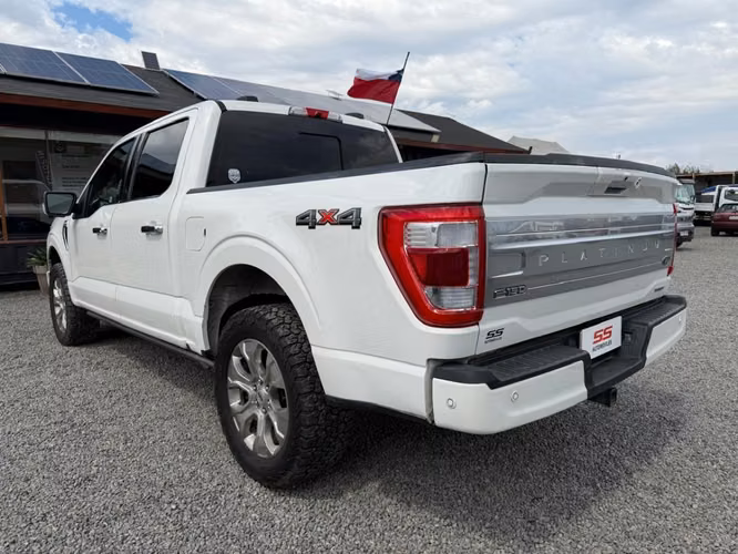 FORD F-150 PLATINUM 3.5 4X4 AT  2023 - Imagen 11