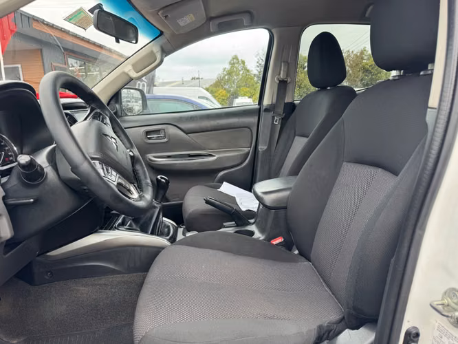 MITSUBISHI L200 2019 - Imagen 7
