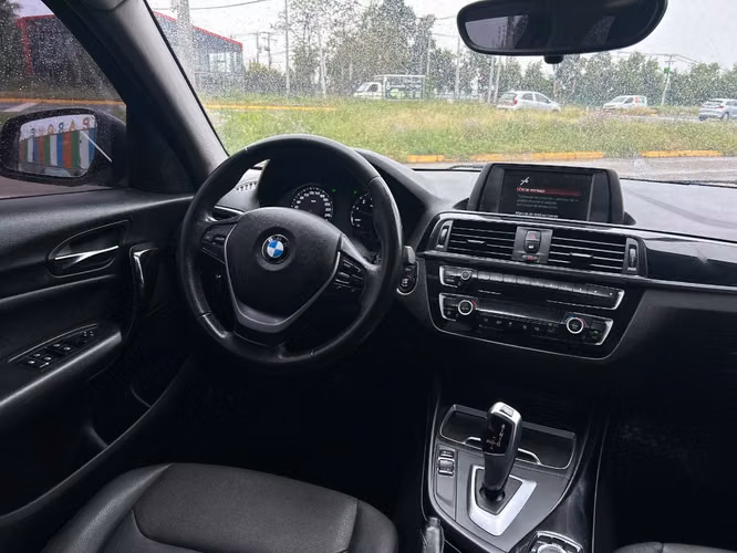BMW 118I 1.5  2019 - Imagen 8